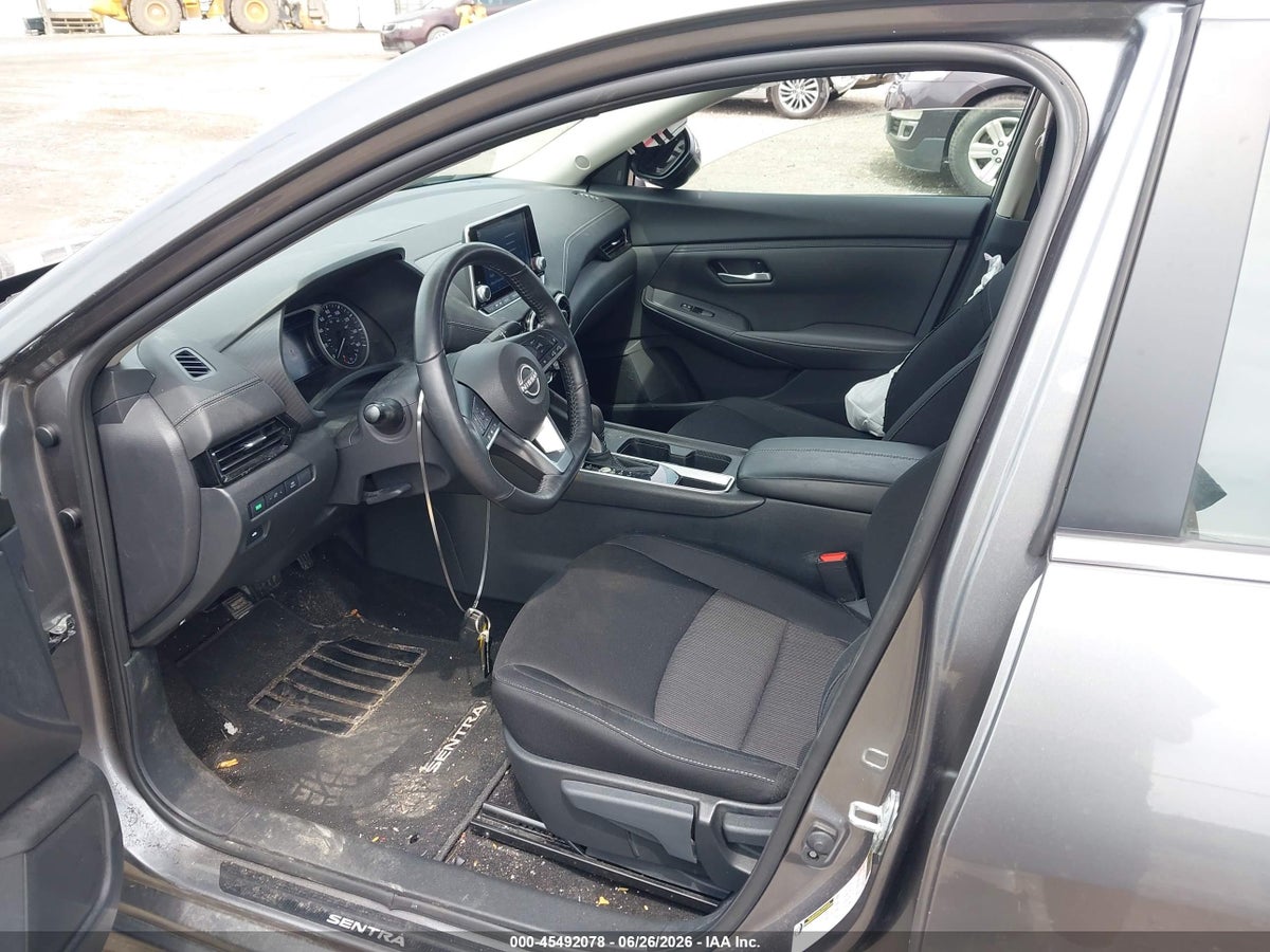 2024 NISSAN SENTRA SV XTRONIC CVT — снимка 5