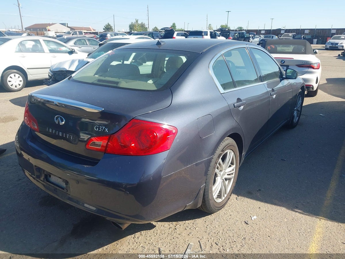 2011 INFINITI G37X — снимка 4