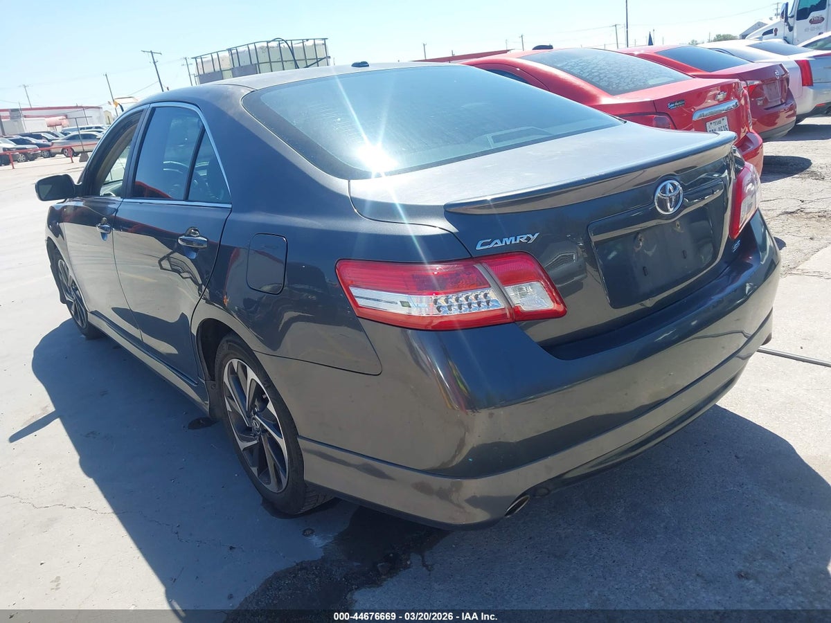 2011 TOYOTA CAMRY SE V6 — снимка 3