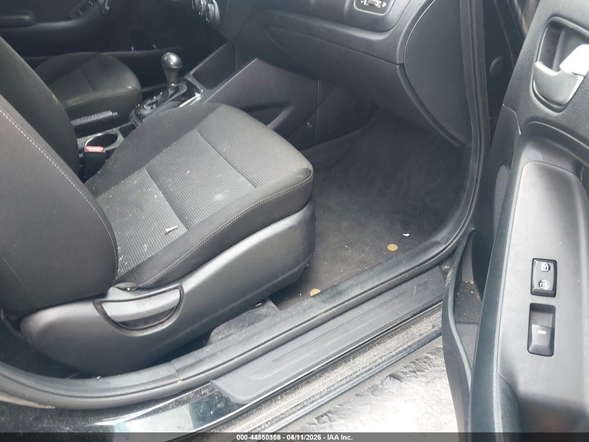 2017 KIA FORTE LX — снимка 5