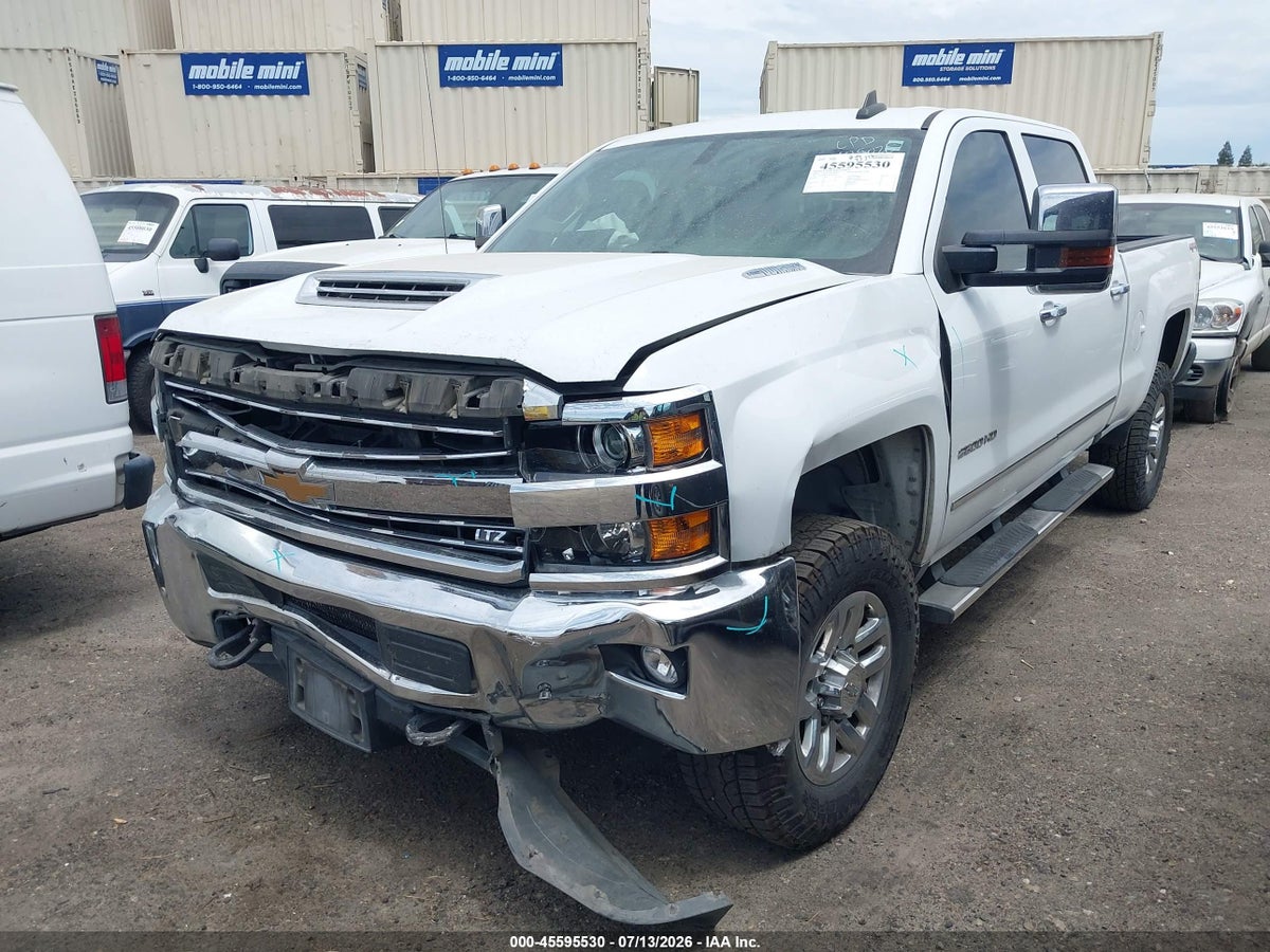 2018 CHEVROLET SILVERADO 2500HD LTZ — снимка 2