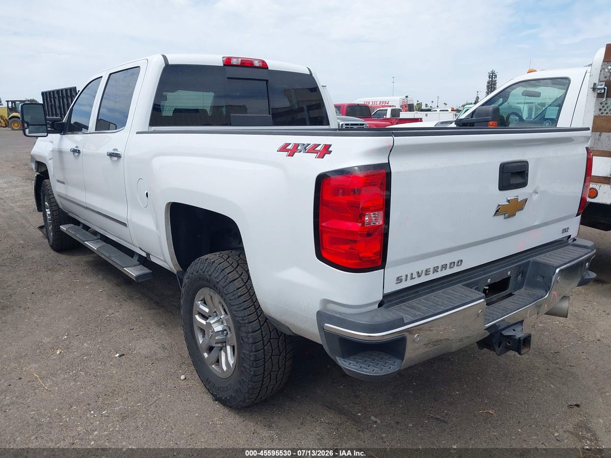 2018 CHEVROLET SILVERADO 2500HD LTZ — снимка 3