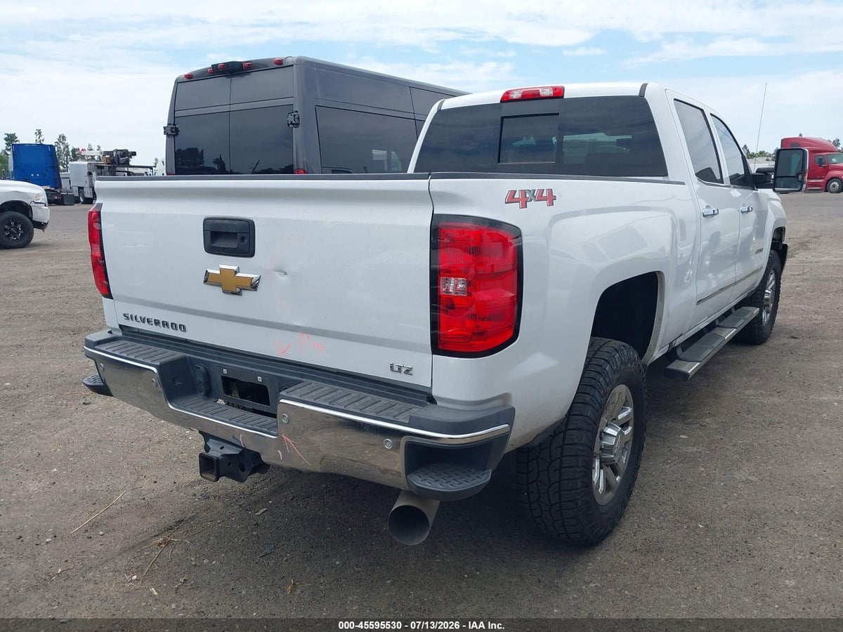 2018 CHEVROLET SILVERADO 2500HD LTZ — снимка 4