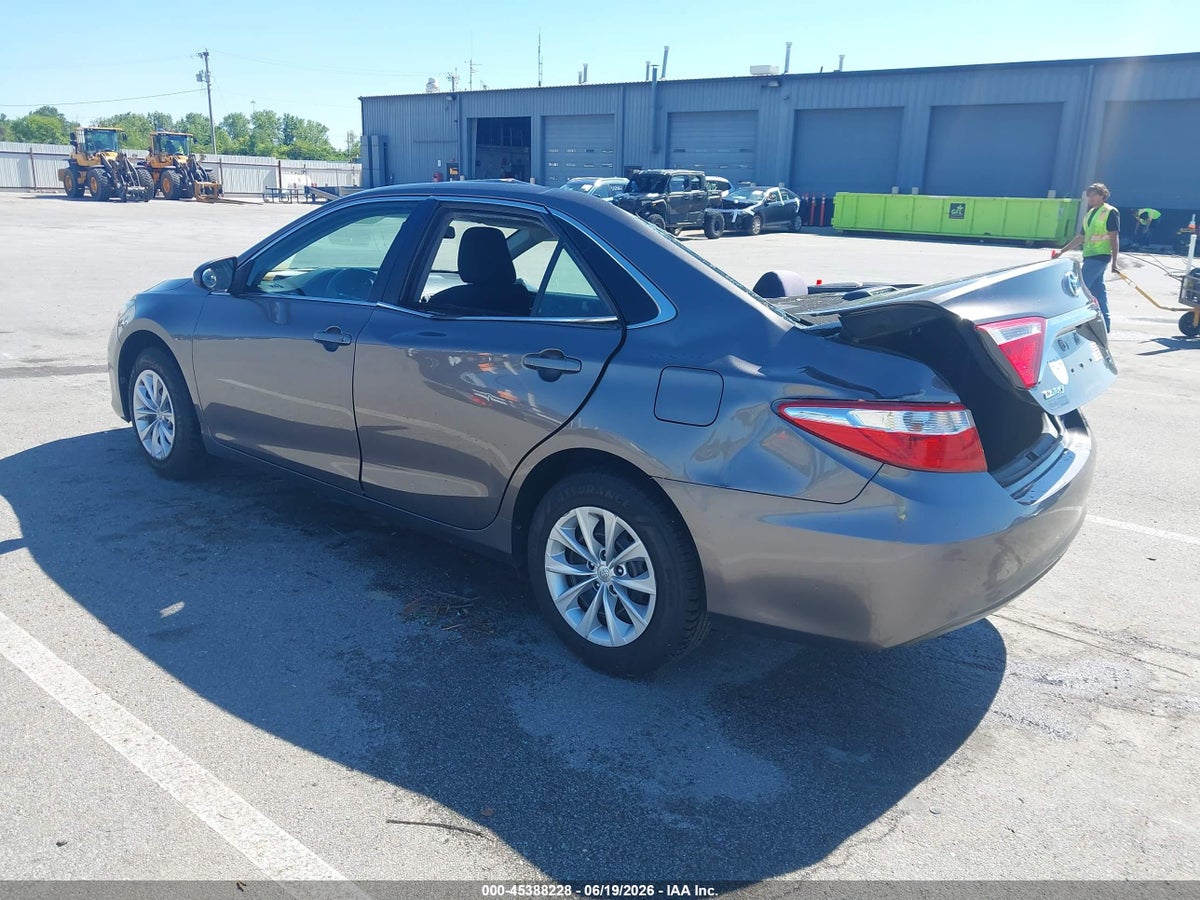 2015 TOYOTA CAMRY LE — снимка 3