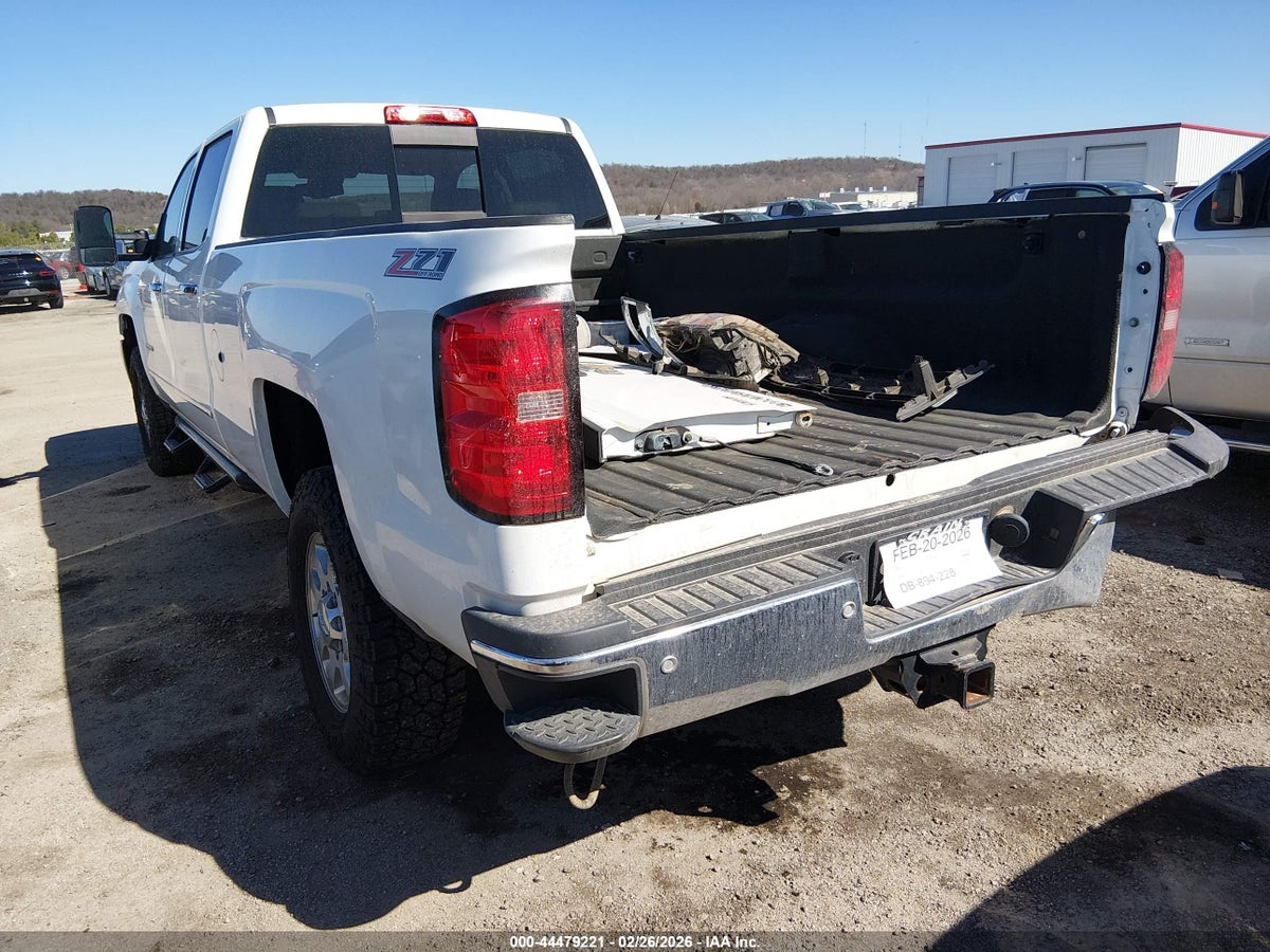 2015 CHEVROLET SILVERADO 2500HD LTZ — снимка 3