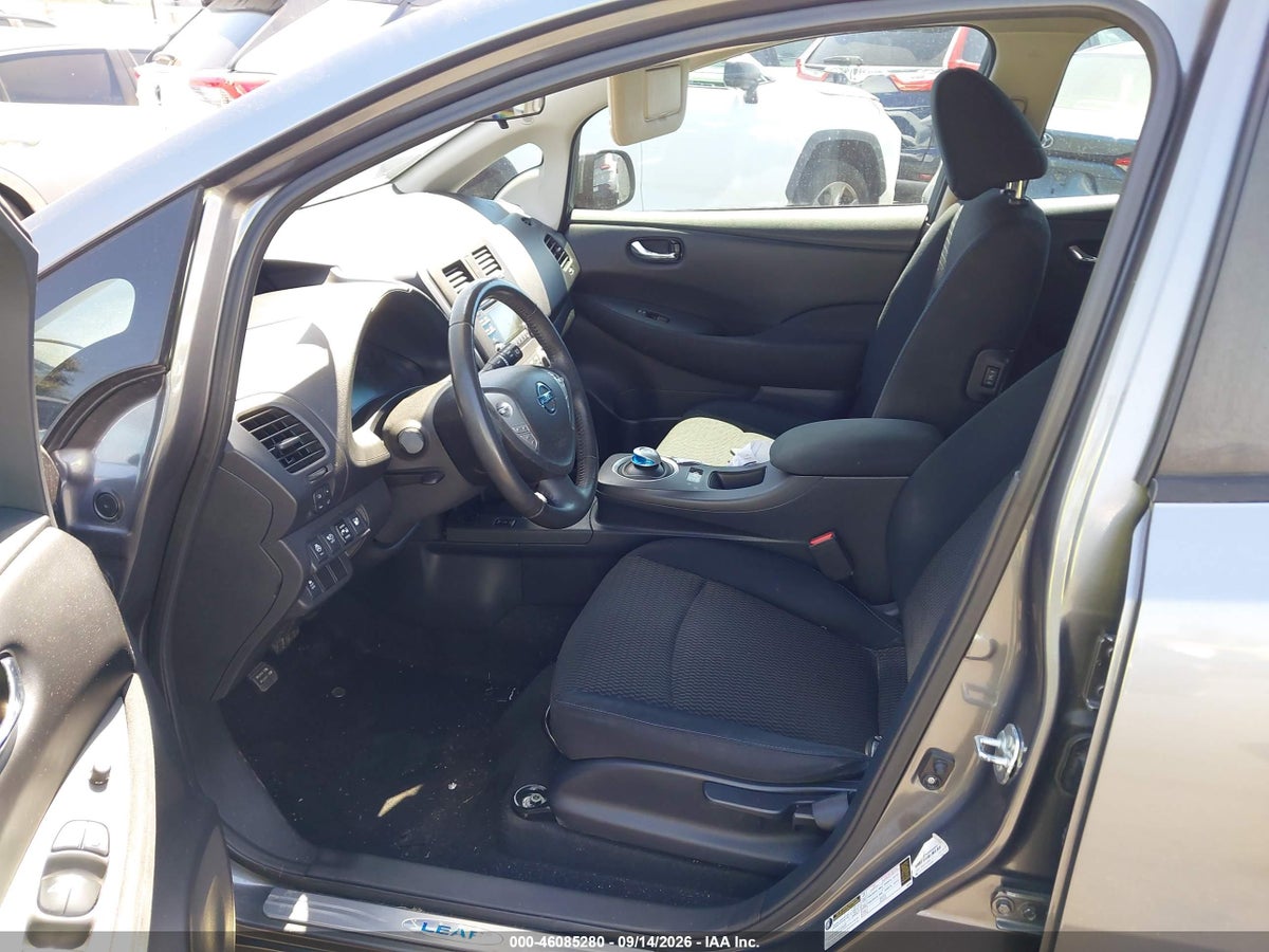 2015 NISSAN LEAF S — снимка 5