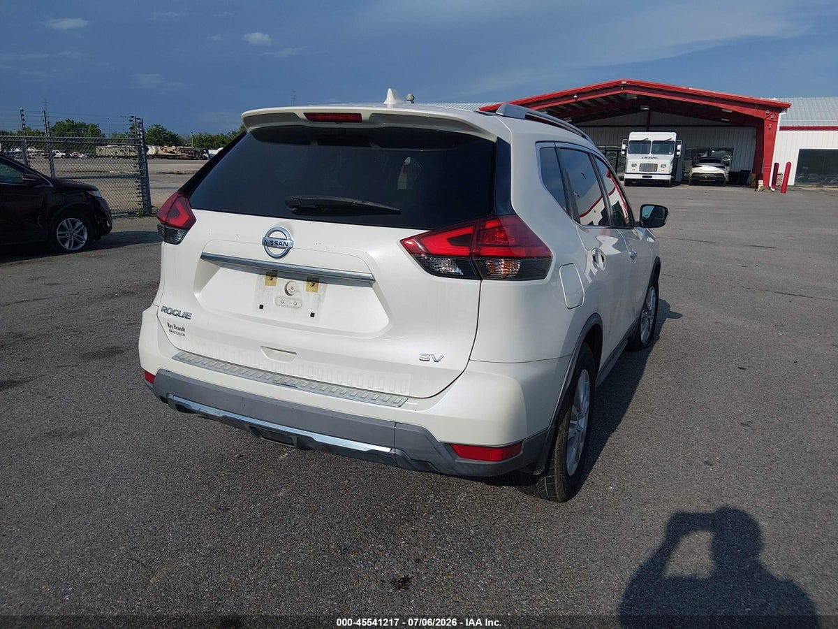 2017 NISSAN ROGUE SV — снимка 4