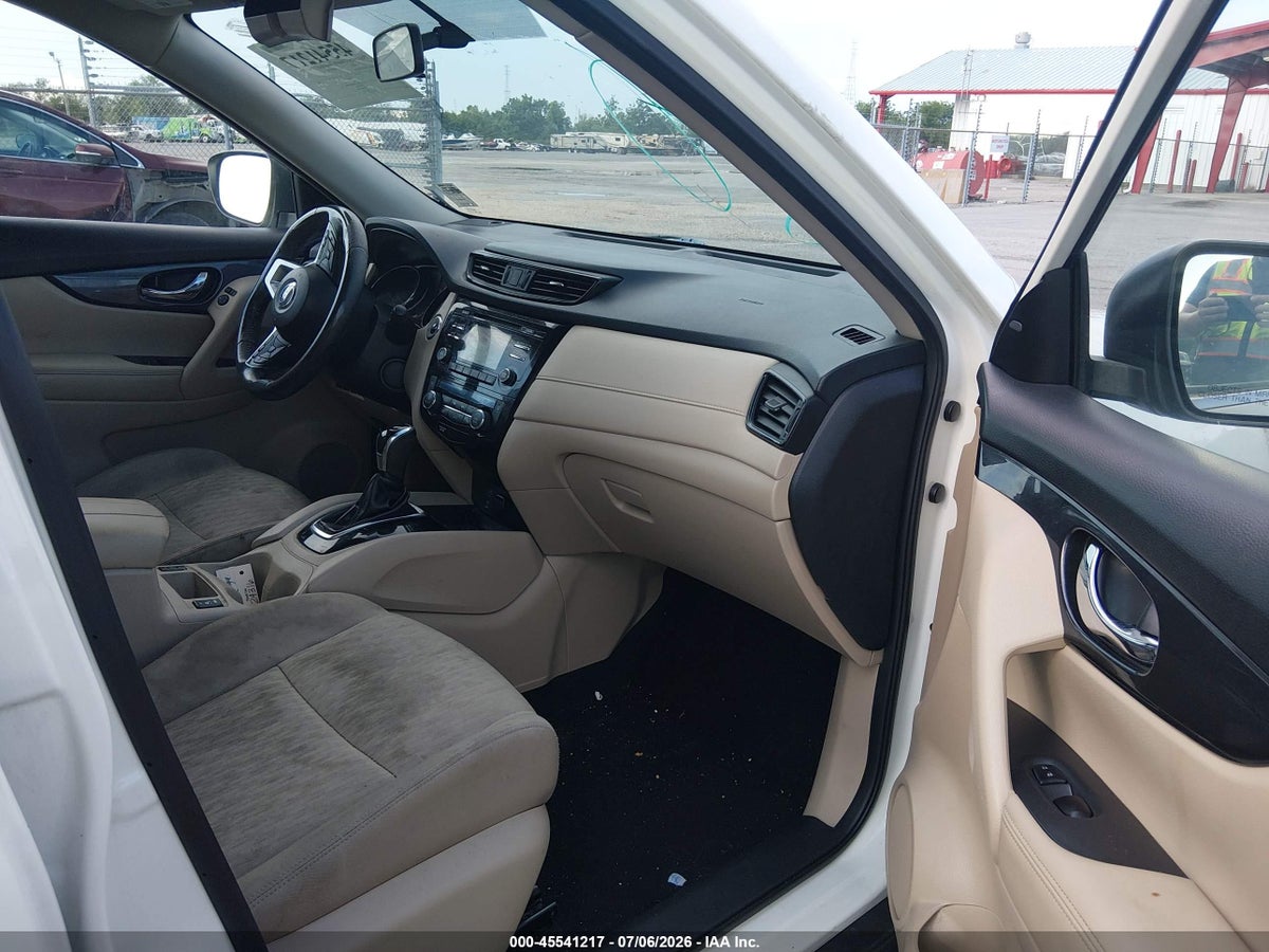 2017 NISSAN ROGUE SV — снимка 5