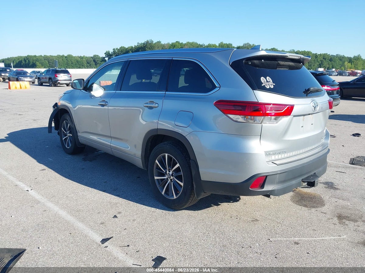 2017 TOYOTA HIGHLANDER XLE — снимка 3