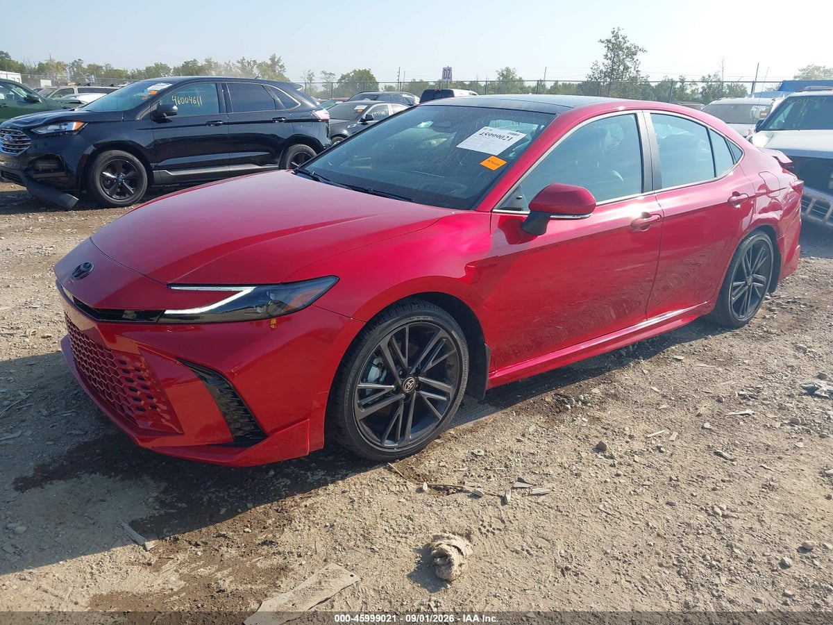 2025 TOYOTA CAMRY XSE — снимка 2