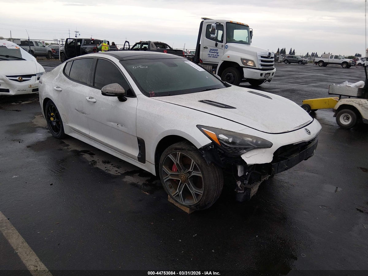2018 KIA STINGER GT1