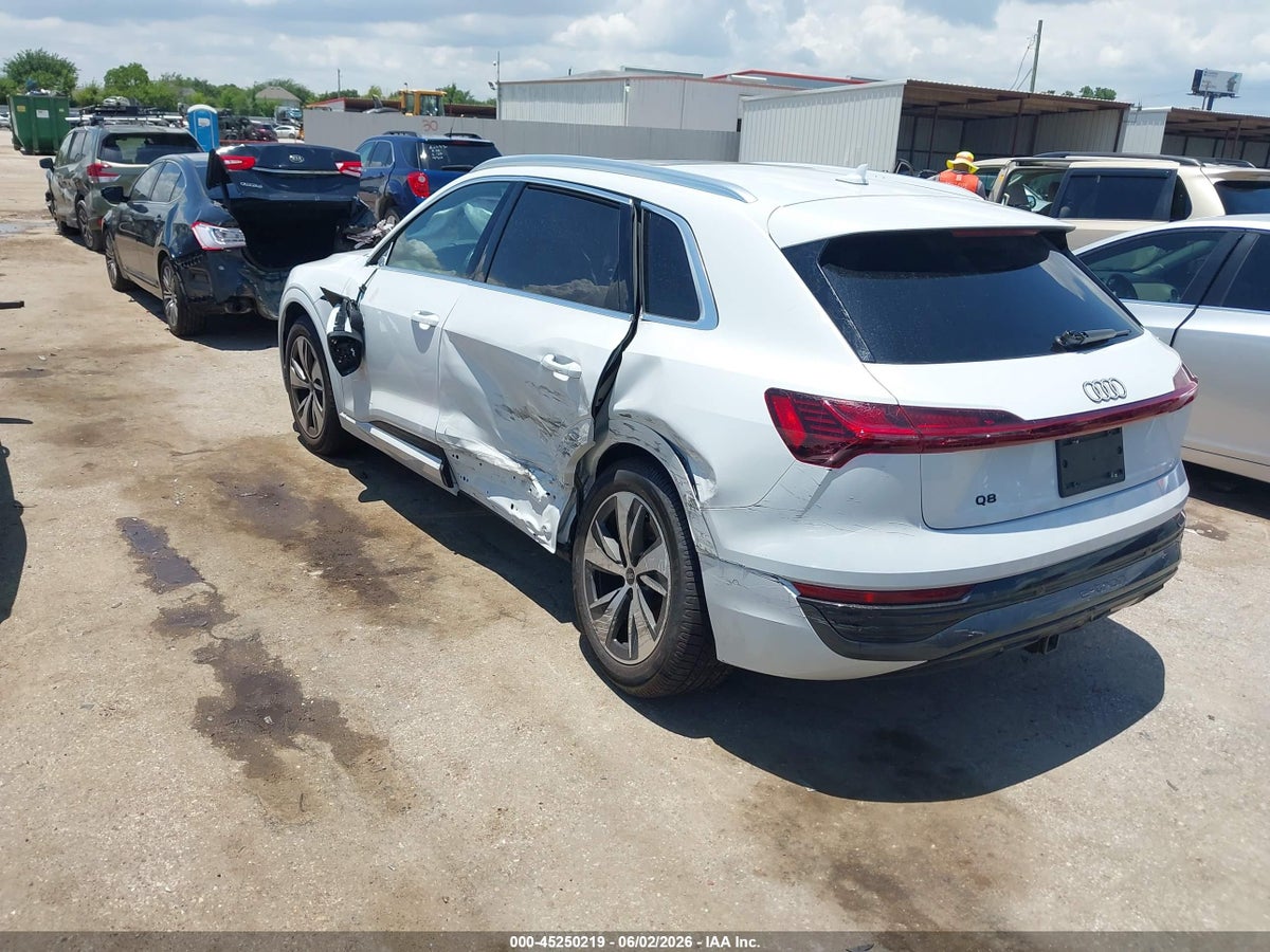 2024 AUDI Q8 E-TRON PREMIUM PLUS QUATTRO — снимка 3