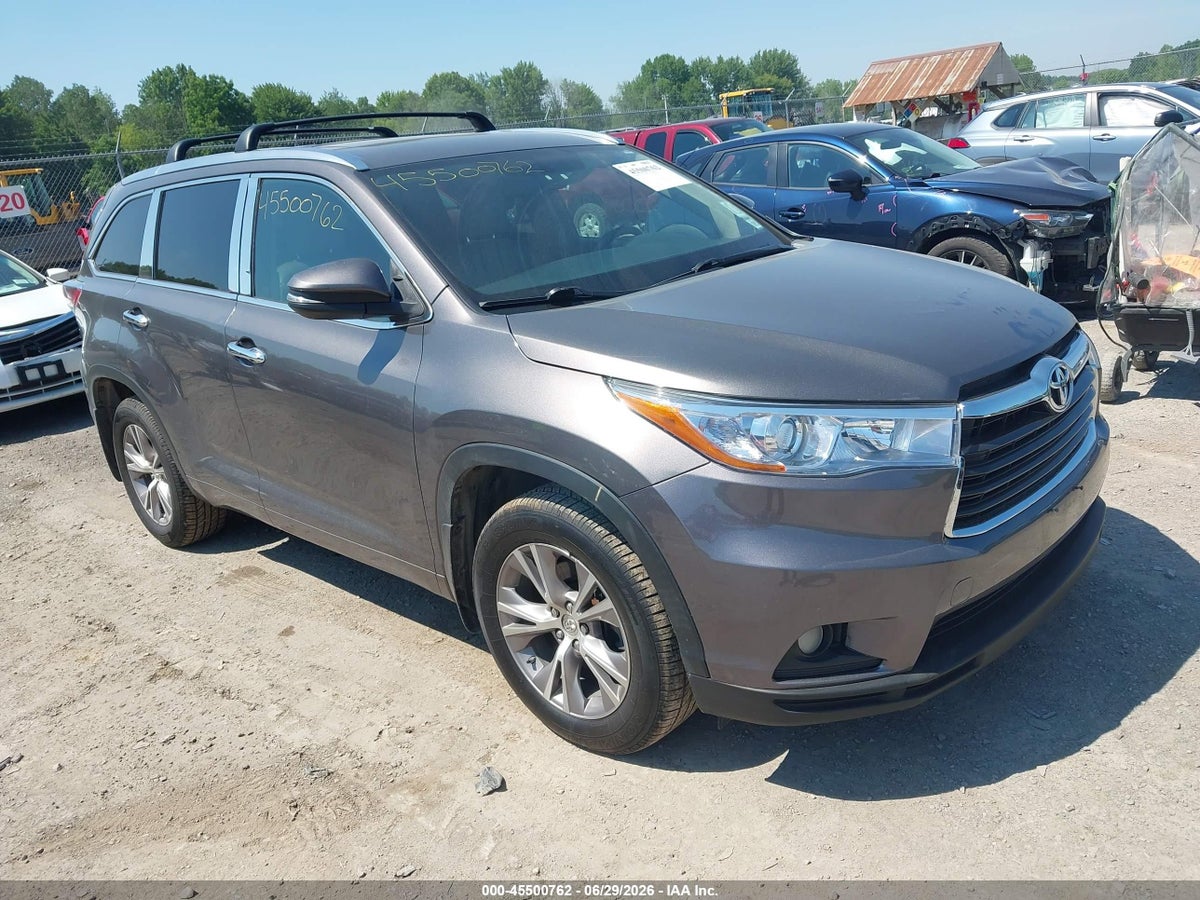 2015 TOYOTA HIGHLANDER XLE V6