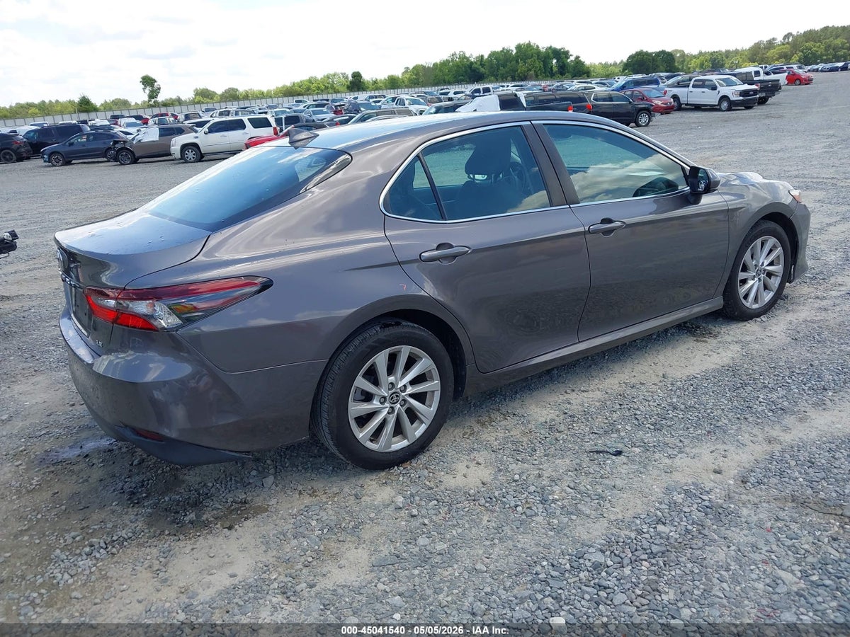 2021 TOYOTA CAMRY LE — снимка 4