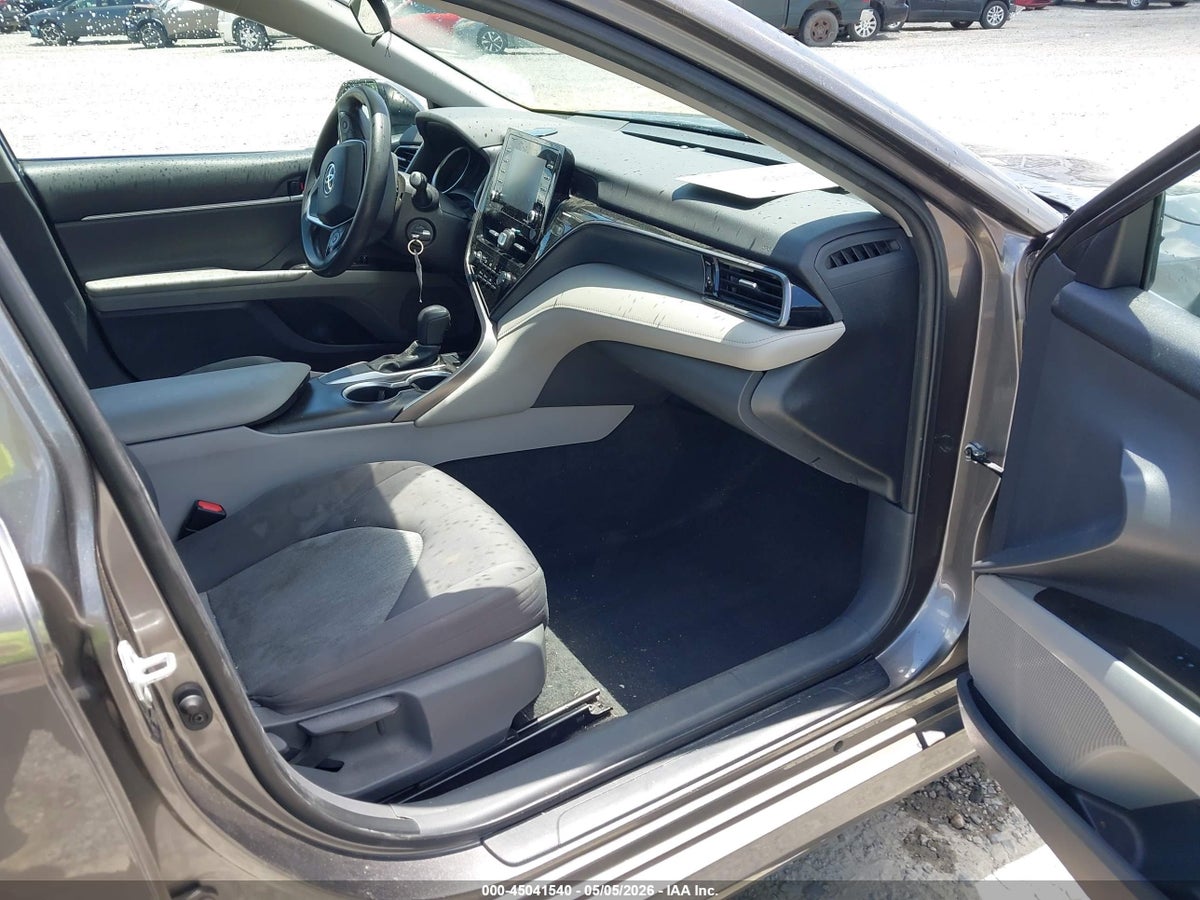2021 TOYOTA CAMRY LE — снимка 5