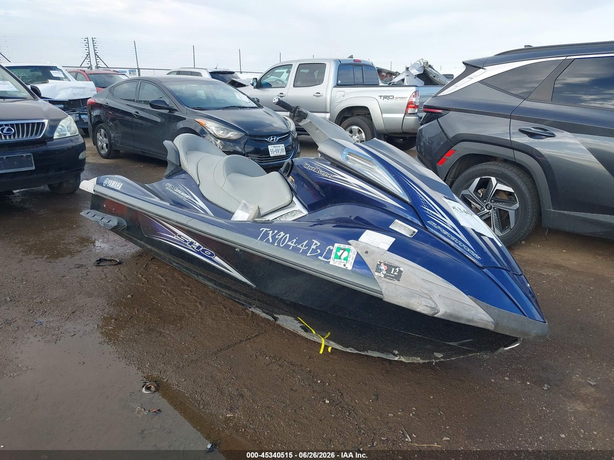 2011 YAMAHA FX CRUISER