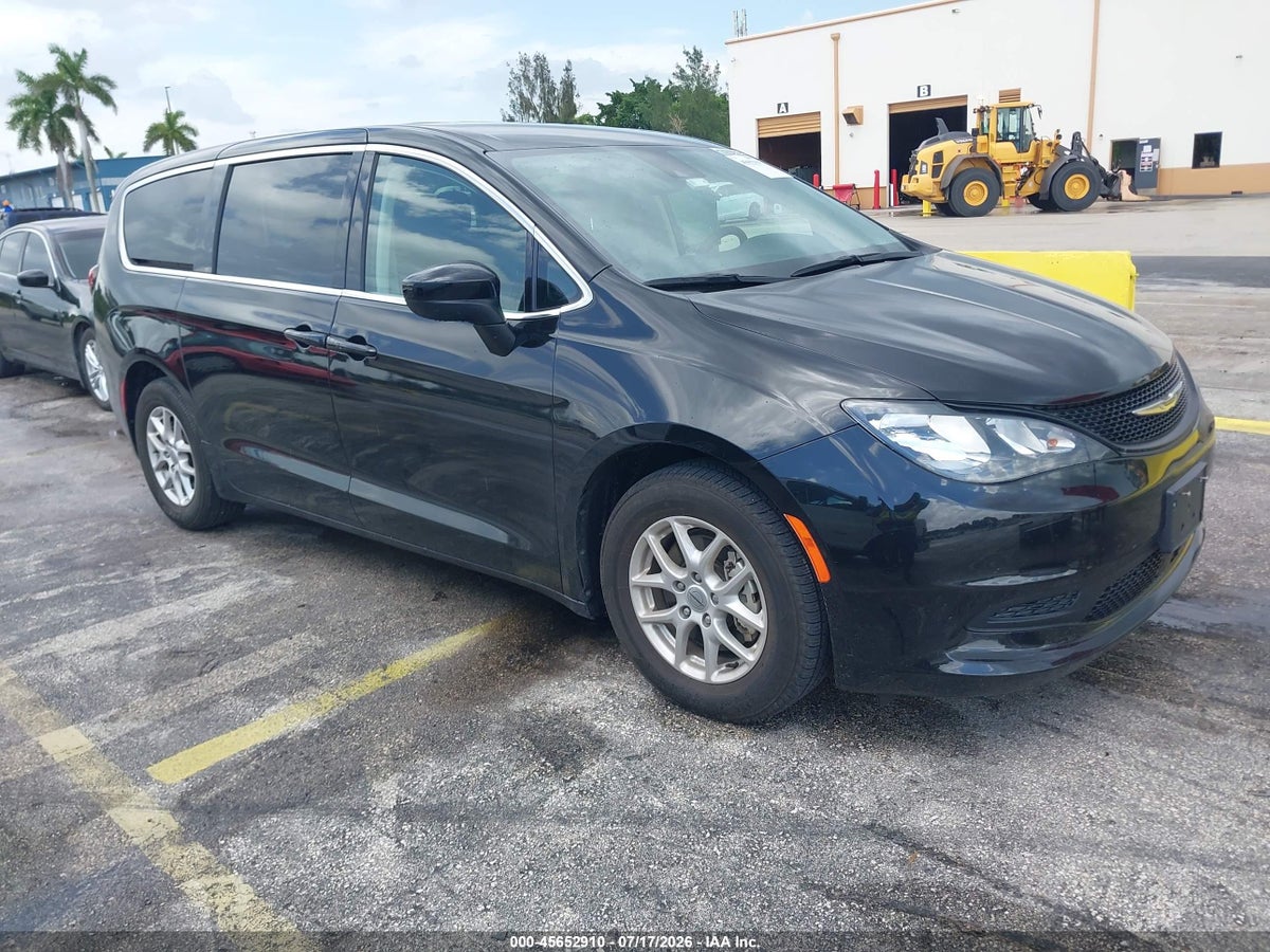 2024 CHRYSLER VOYAGER LX