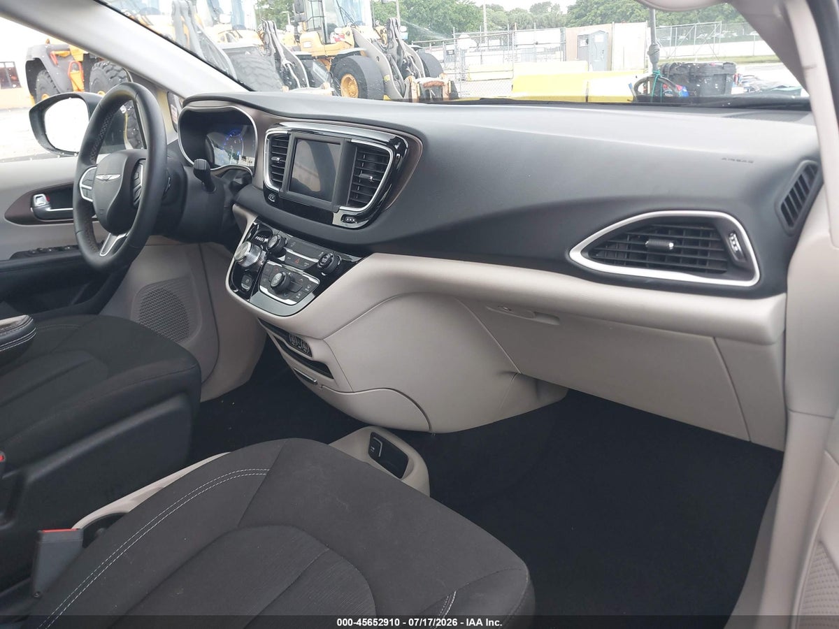 2024 CHRYSLER VOYAGER LX — снимка 5