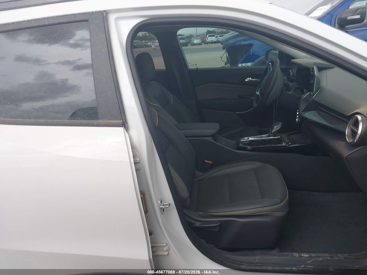 2025 CHEVROLET TRAX FWD ACTIV — снимка 5
