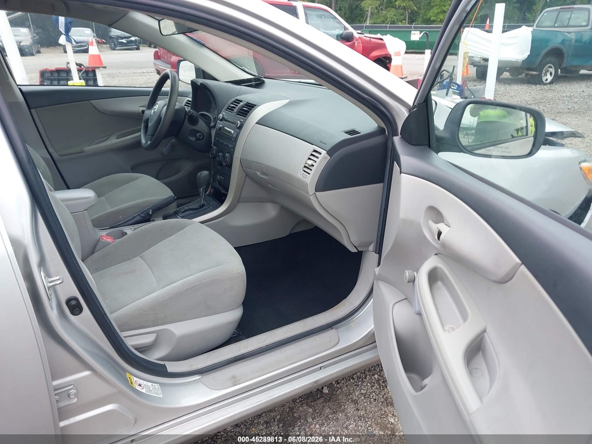2011 TOYOTA COROLLA — снимка 5