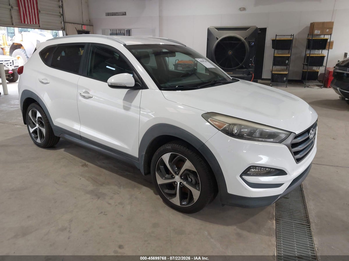 2016 HYUNDAI TUCSON SPORT