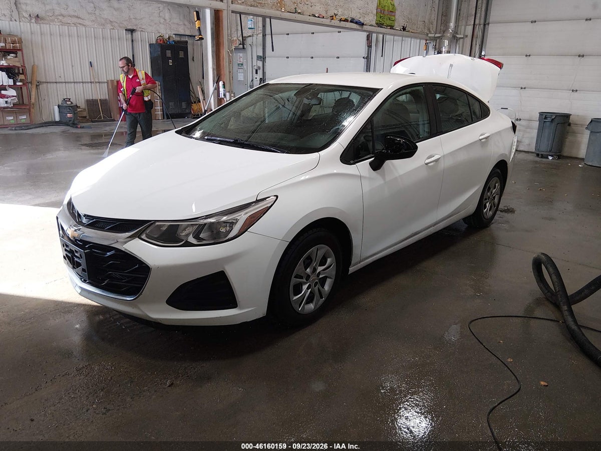 2019 CHEVROLET CRUZE LS — photo 2