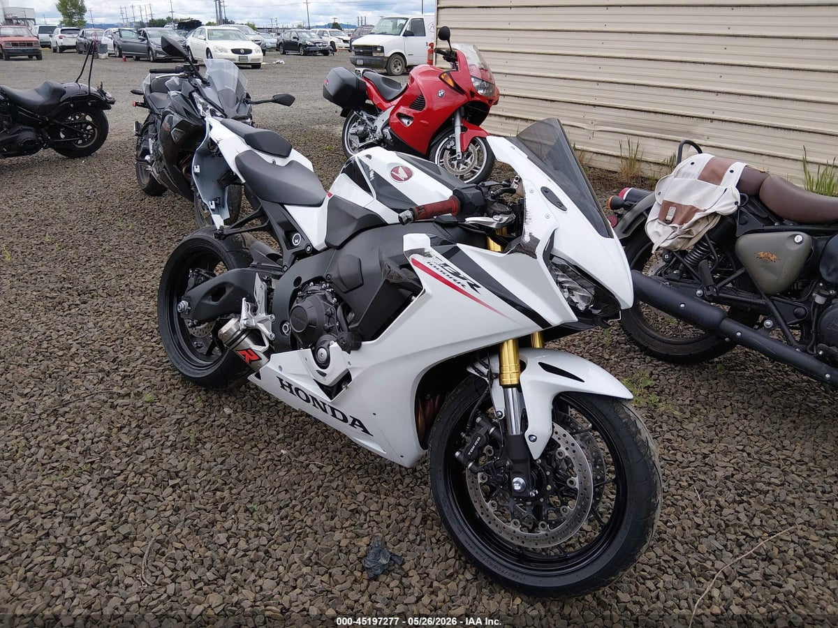 2026 HONDA CBR1000 RR