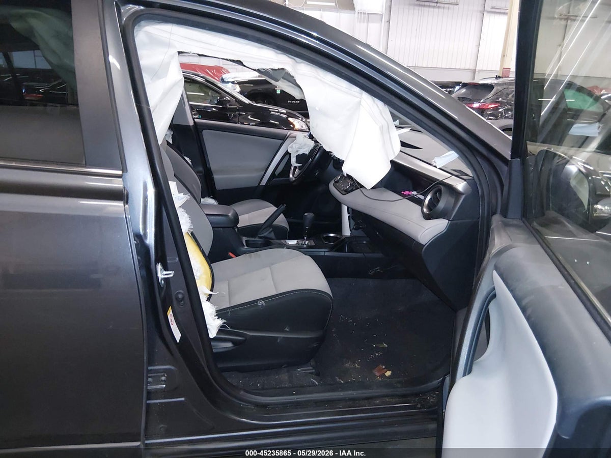 2018 TOYOTA RAV4 XLE — снимка 5