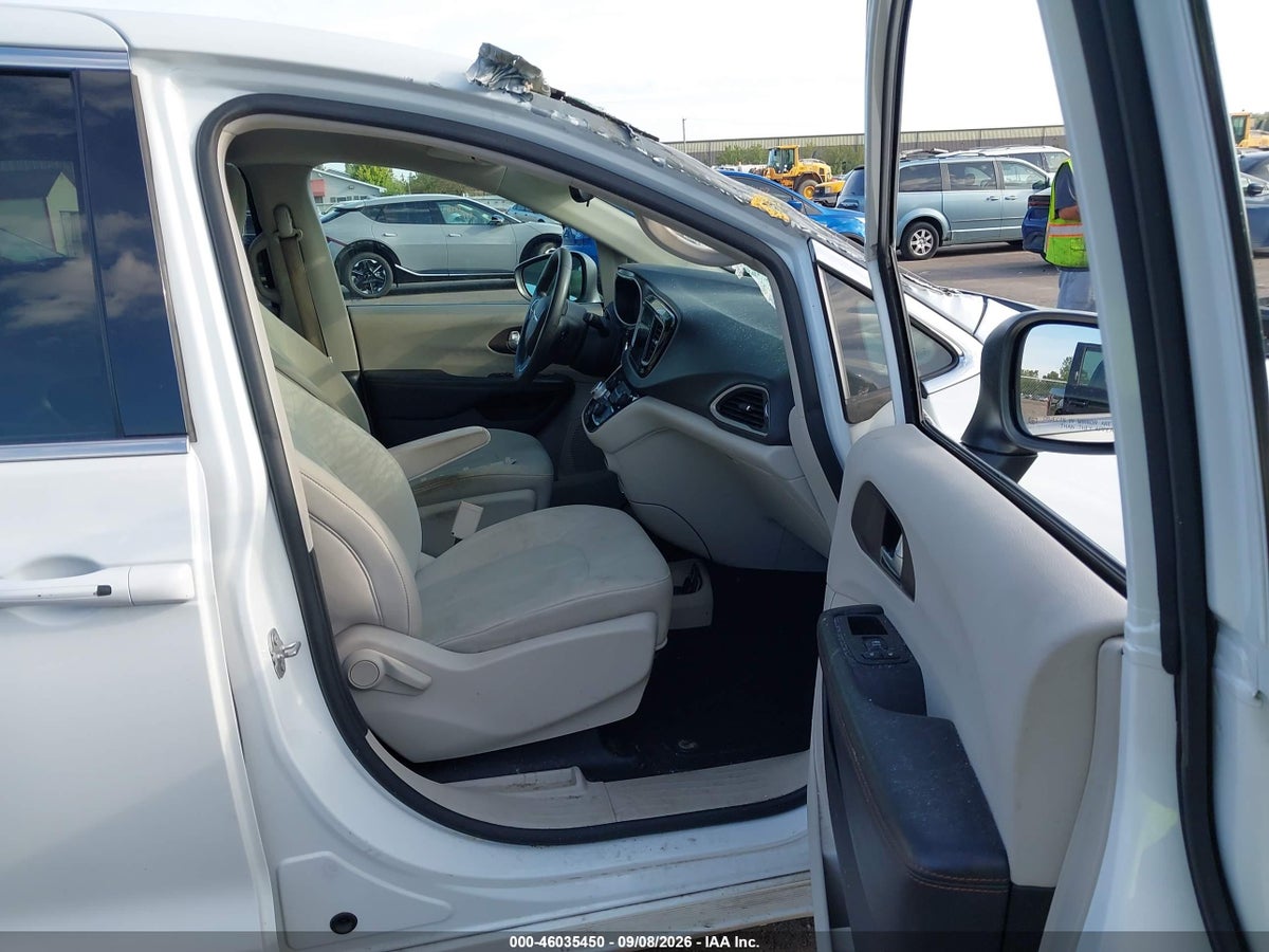 2017 CHRYSLER PACIFICA TOURING — снимка 5