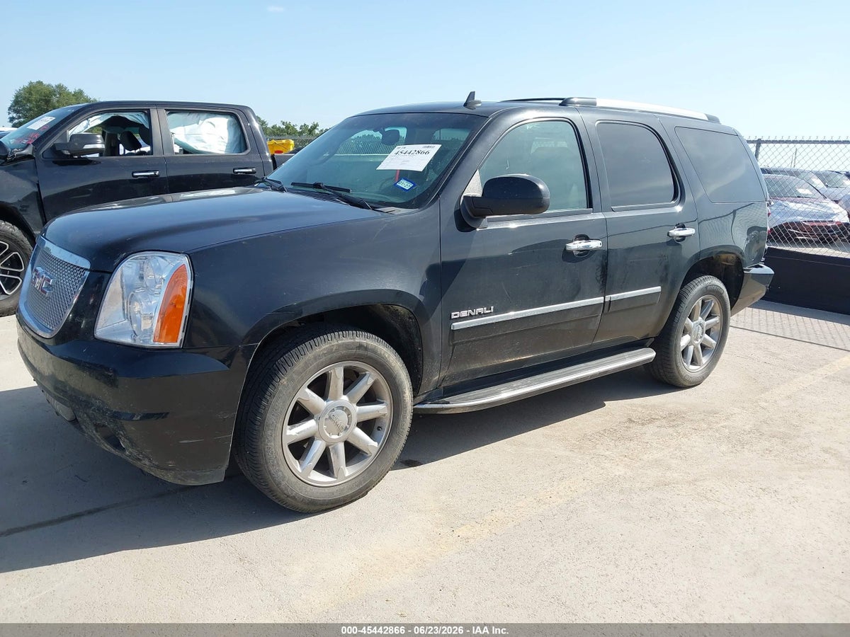 2012 GMC YUKON DENALI — снимка 2