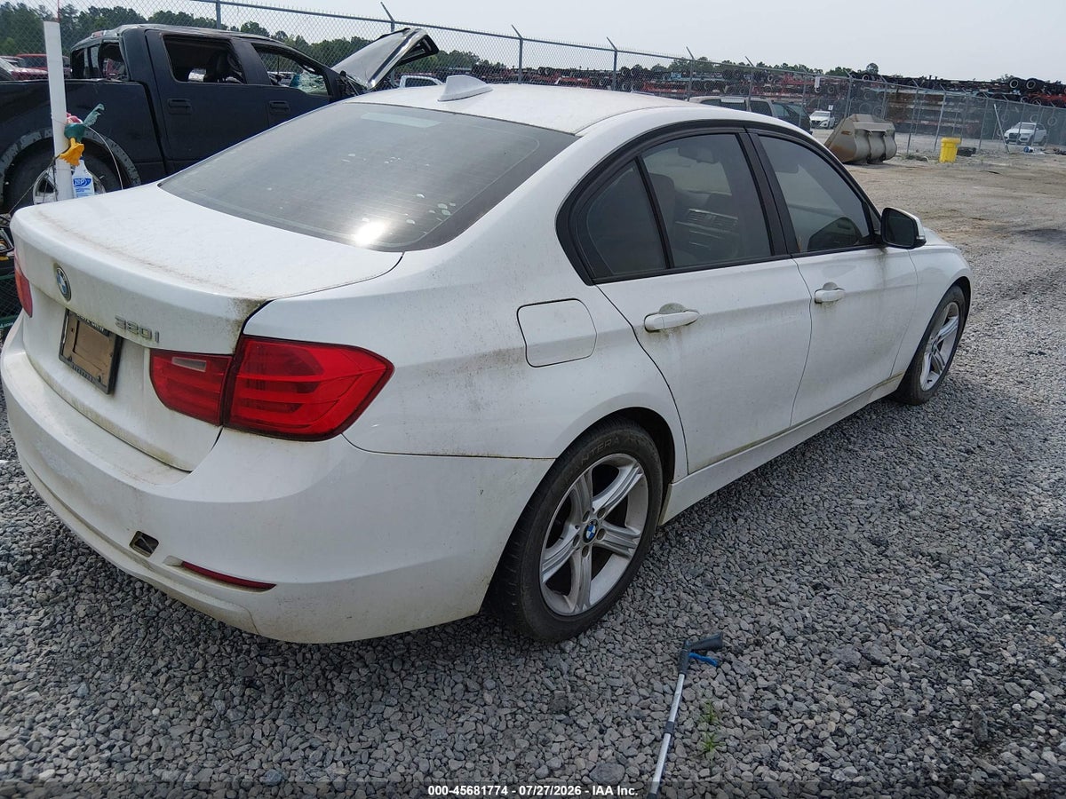 2014 BMW 320I — снимка 4