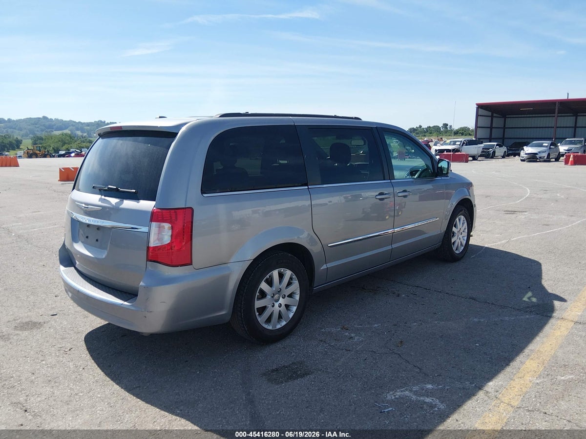 2016 CHRYSLER TOWN & COUNTRY TOURING — снимка 4