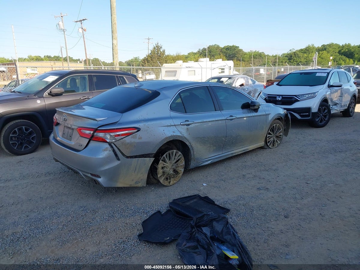 2020 TOYOTA CAMRY SE — снимка 4