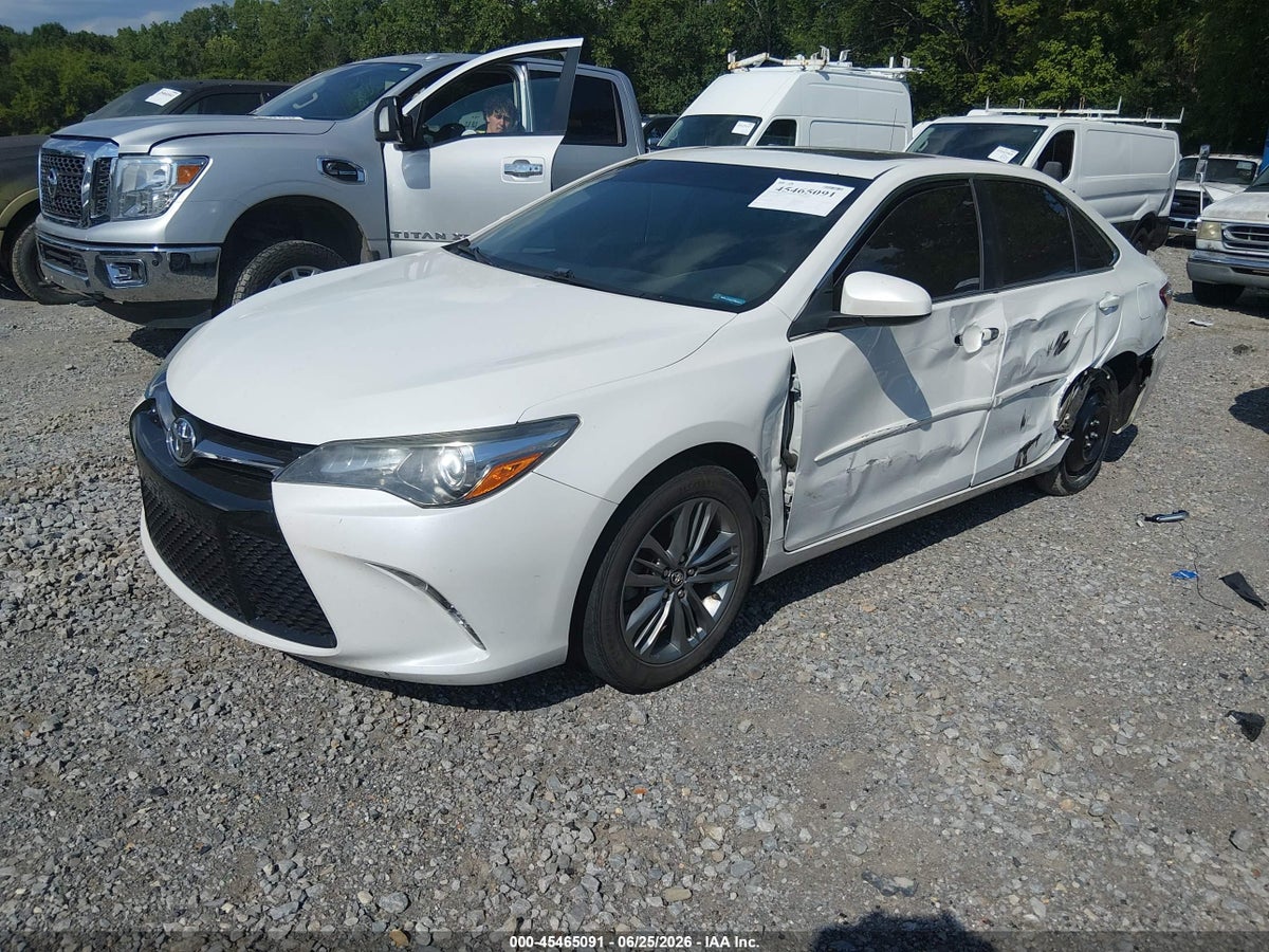 2017 TOYOTA CAMRY SE — снимка 2