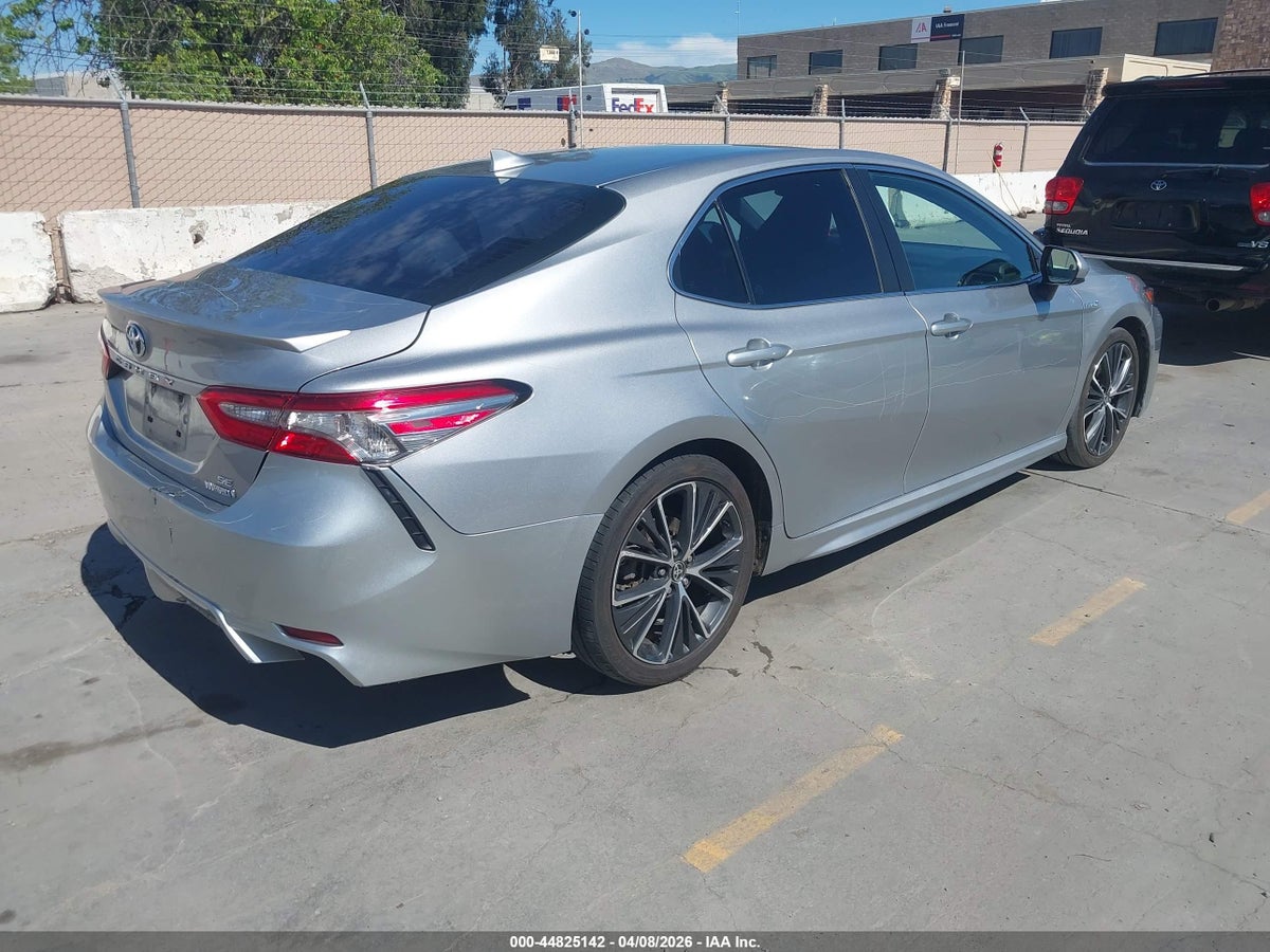 2019 TOYOTA CAMRY HYBRID SE — снимка 4