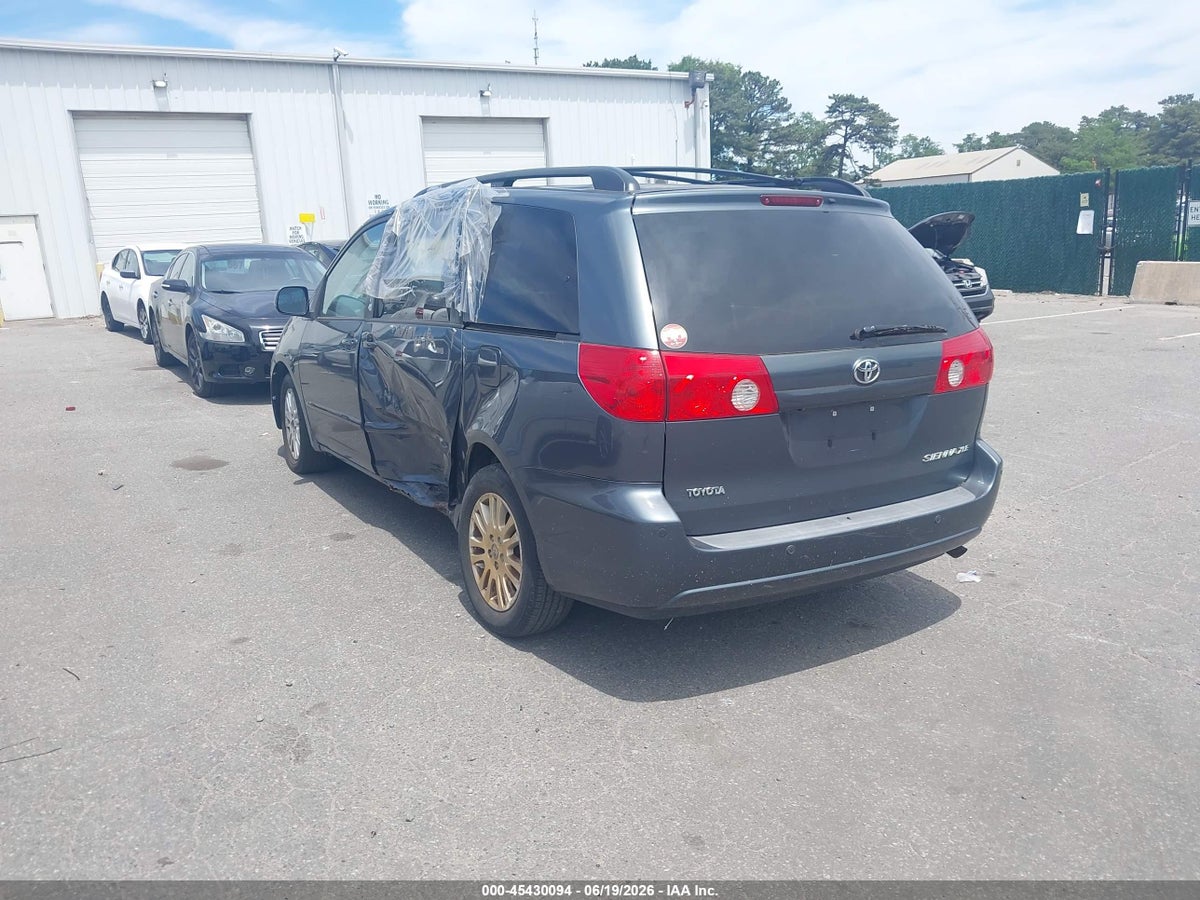 2010 TOYOTA SIENNA XLE — снимка 3