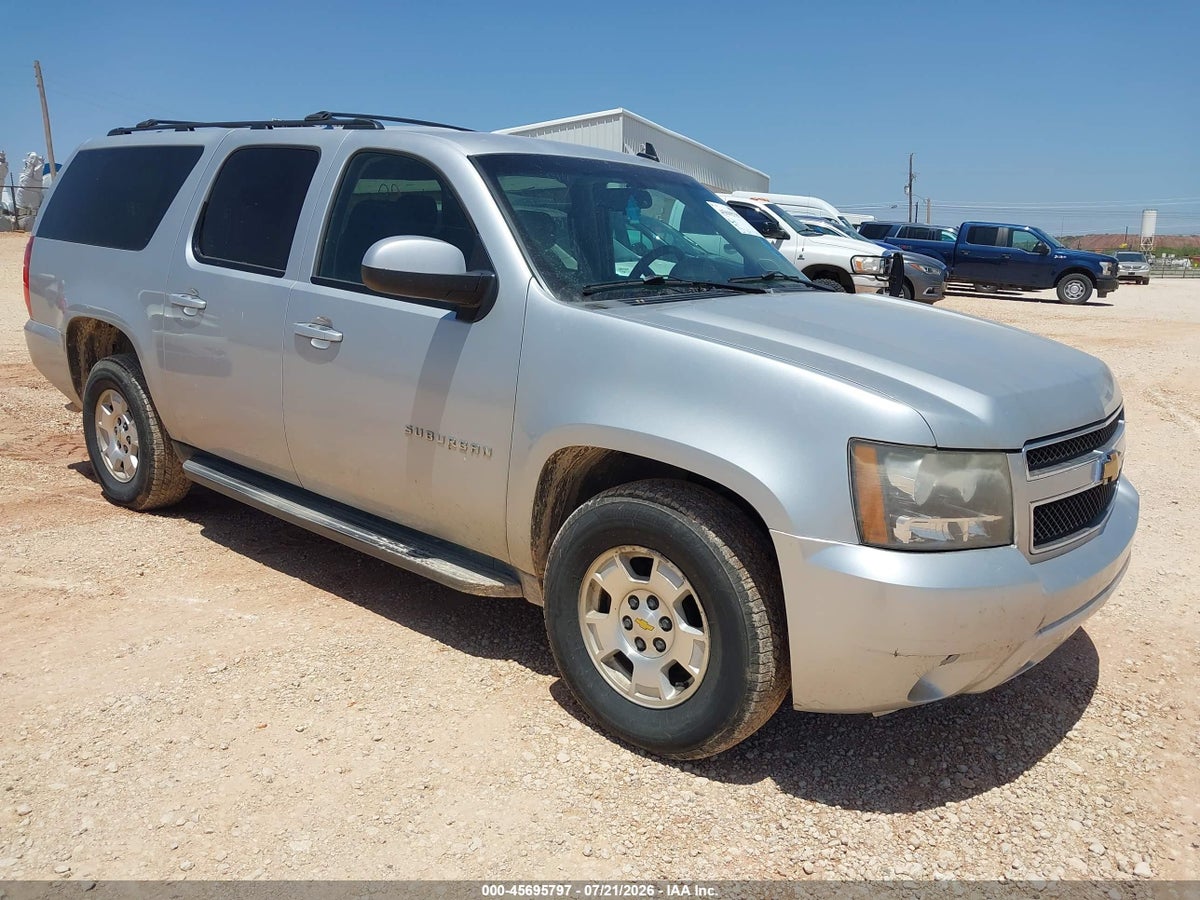 2013 CHEVROLET SUBURBAN LS