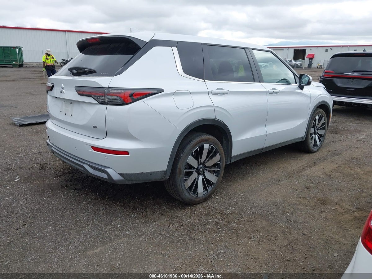 2026 MITSUBISHI OUTLANDER LE 2.5 S-AWC/RALLIART 2.5 S-AWC/SE 2.5 S-AWC/TRAIL EDITION 2.5 S-AWC — снимка 4