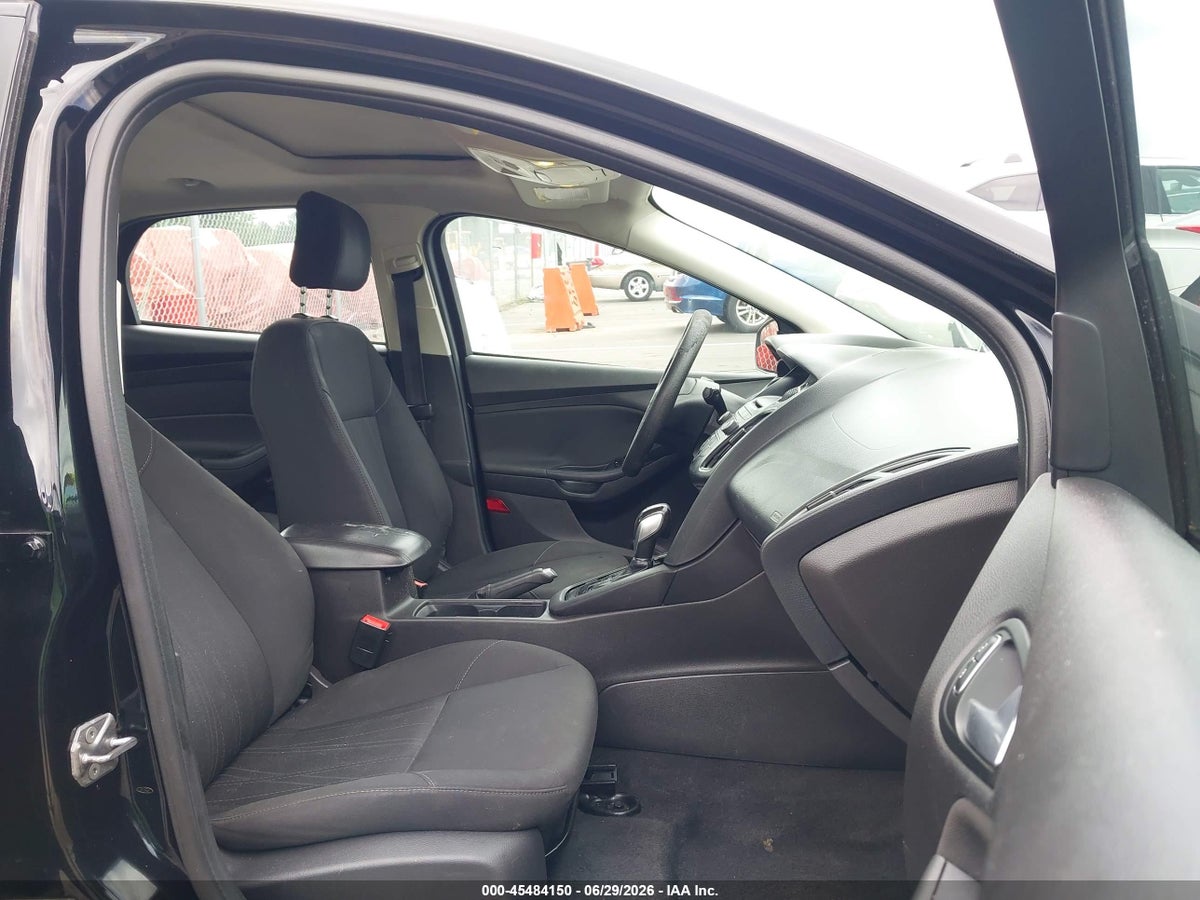 2016 FORD FOCUS SE — снимка 5