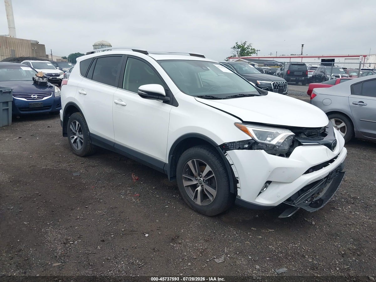 2016 TOYOTA RAV4 XLE