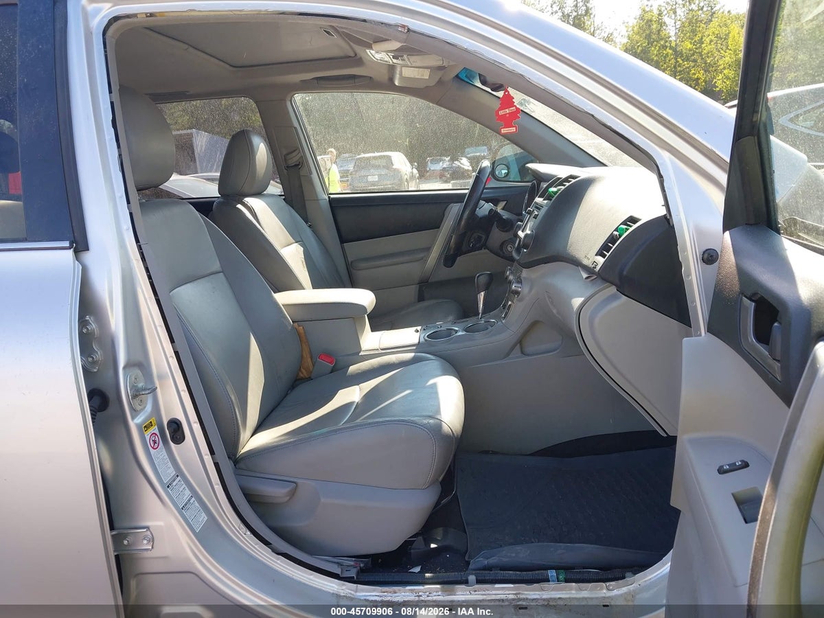 2013 TOYOTA HIGHLANDER SE V6 — снимка 5
