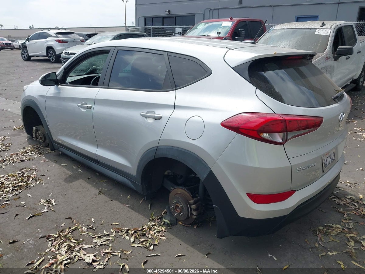 2017 HYUNDAI TUCSON SE — снимка 3