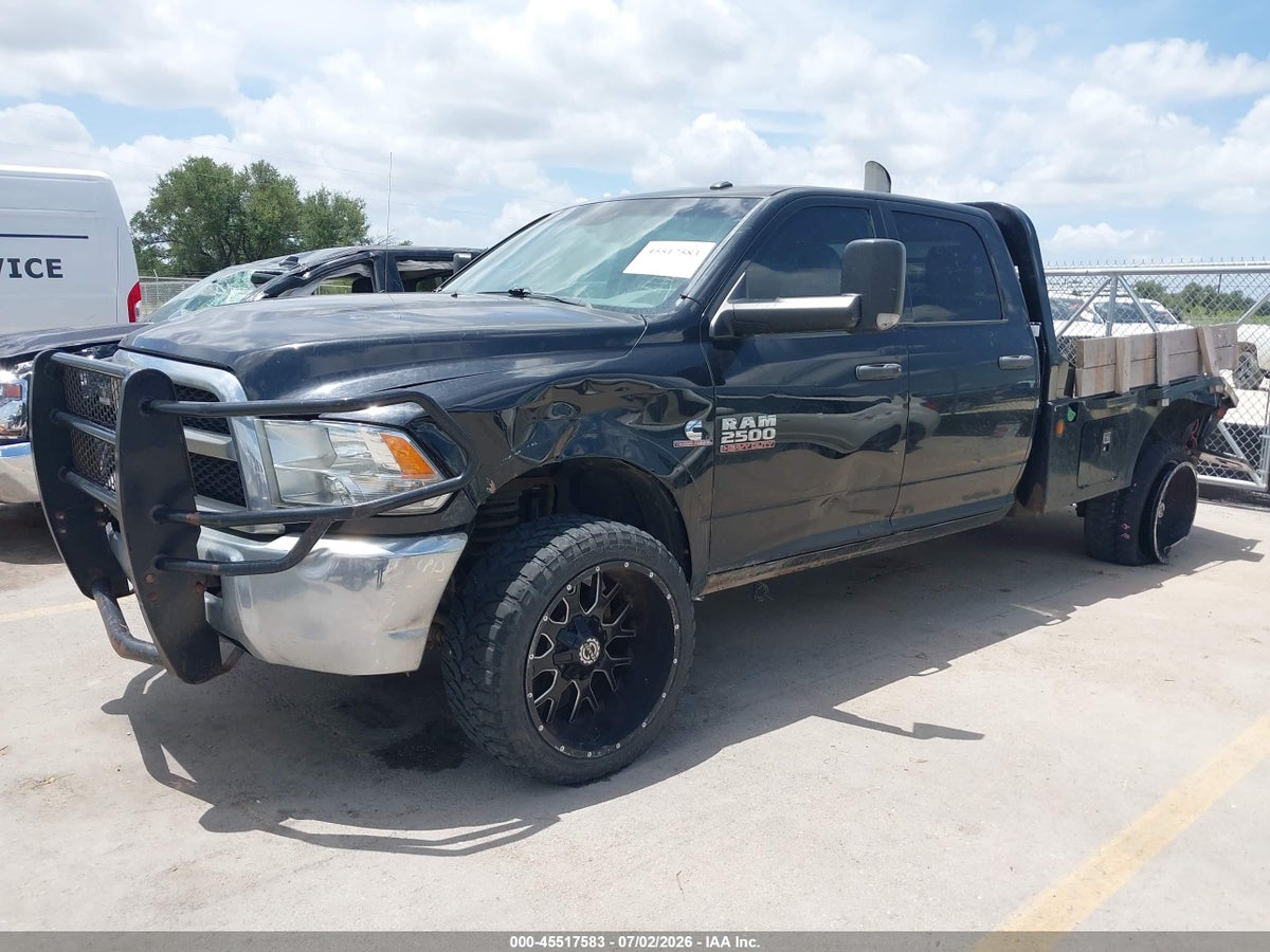 2017 RAM 2500 TRADESMAN 4X4 8' BOX — снимка 2