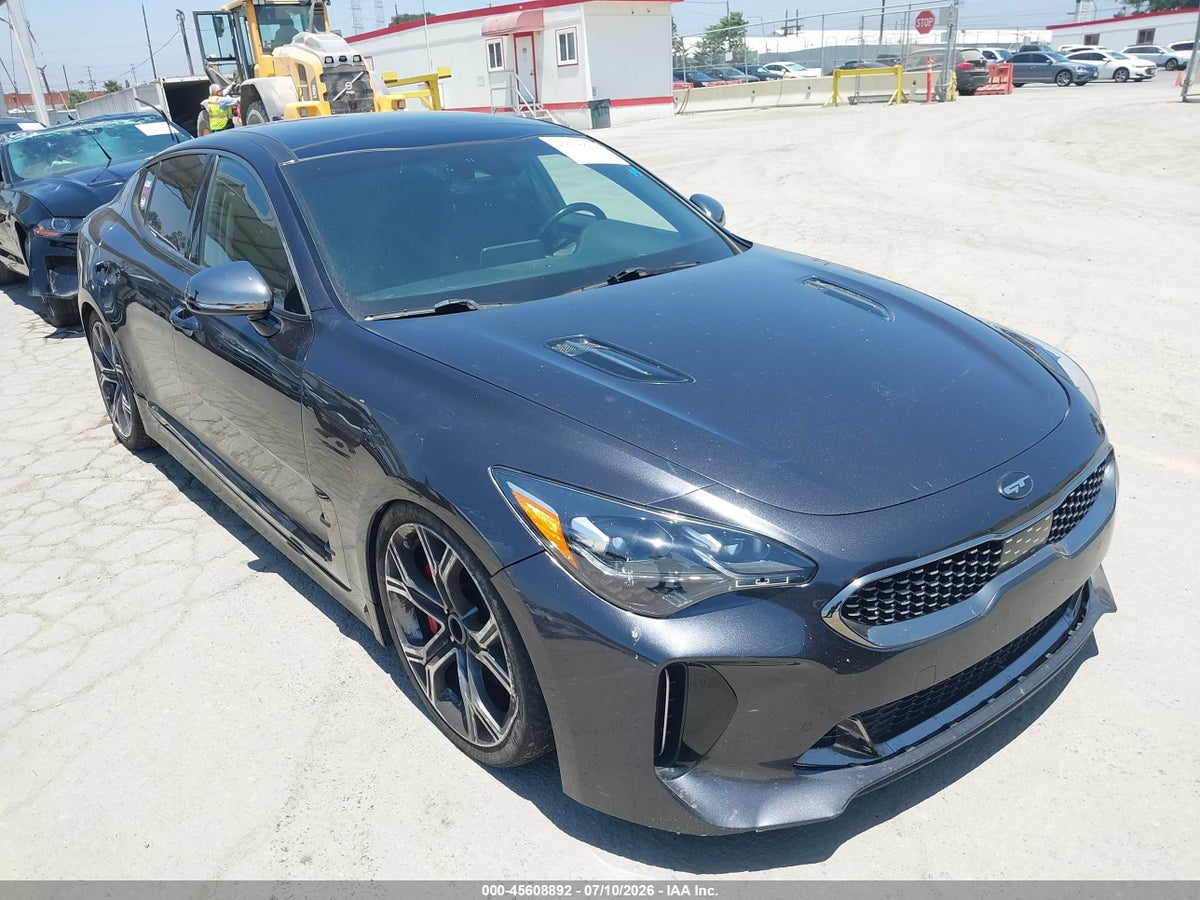 2019 KIA STINGER GT1