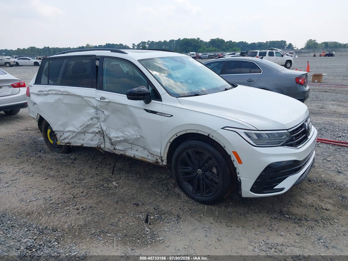 2022 VOLKSWAGEN TIGUAN 2.0T SE R-LINE BLACK