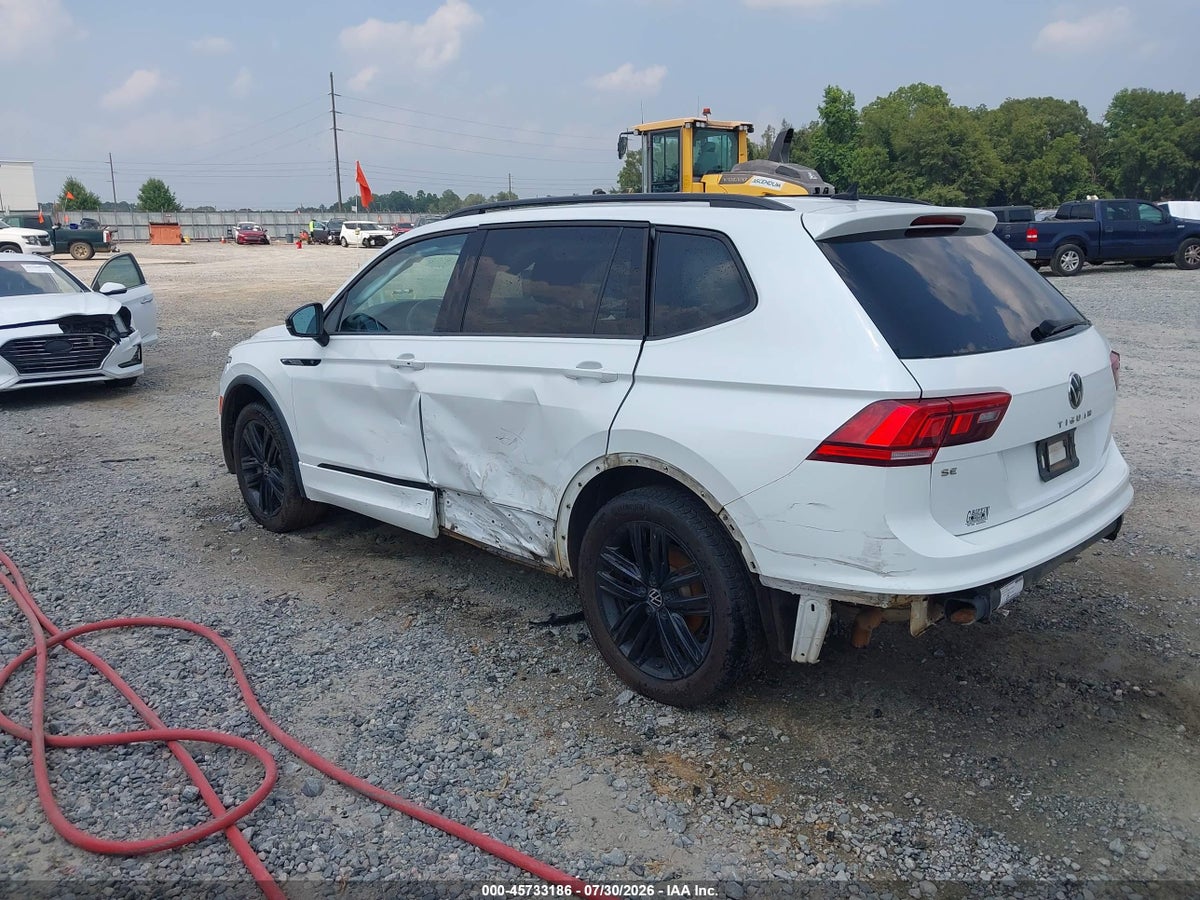2022 VOLKSWAGEN TIGUAN 2.0T SE R-LINE BLACK — снимка 3