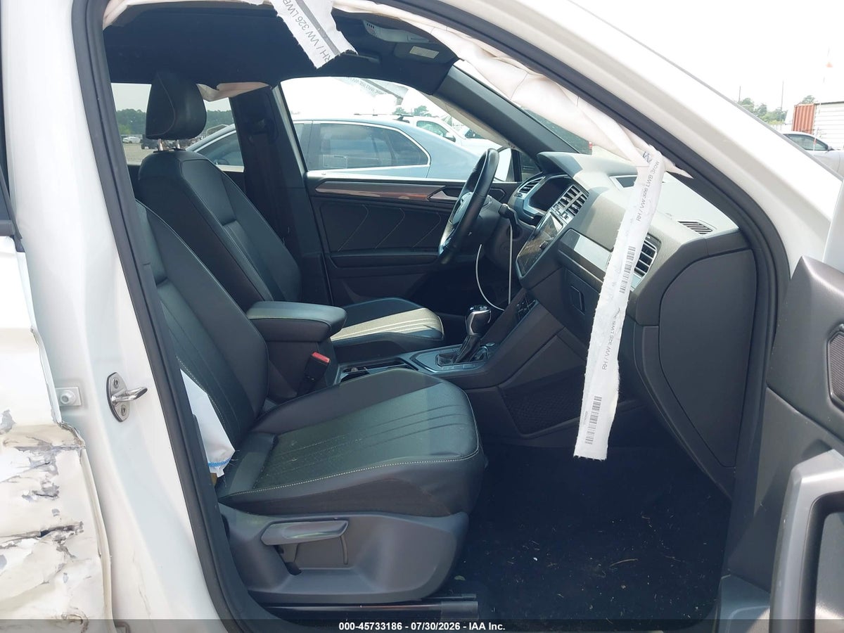2022 VOLKSWAGEN TIGUAN 2.0T SE R-LINE BLACK — снимка 5