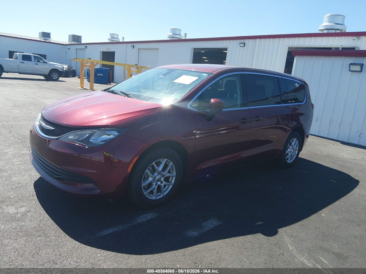 2020 CHRYSLER VOYAGER LX — снимка 2