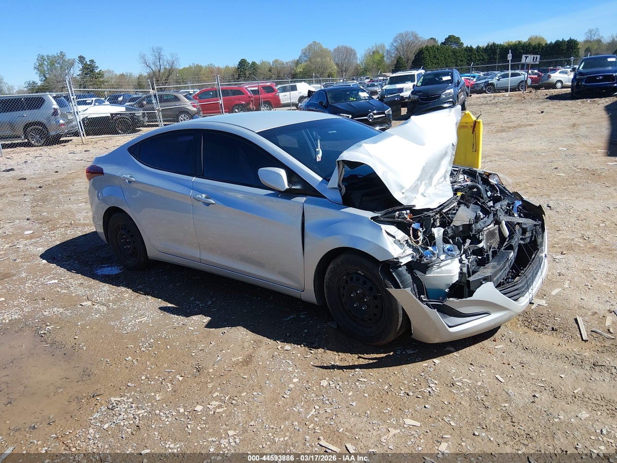 2016 HYUNDAI ELANTRA SE