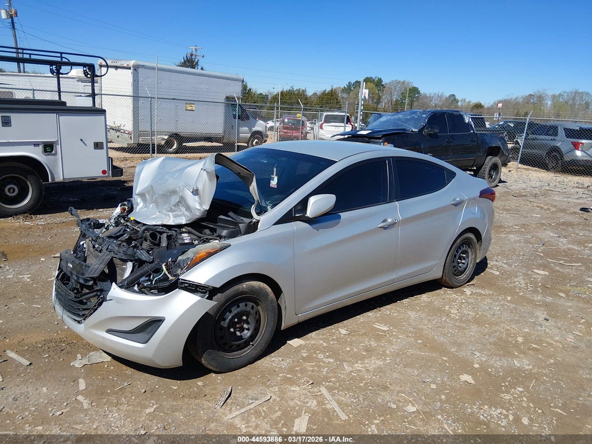 2016 HYUNDAI ELANTRA SE — снимка 2